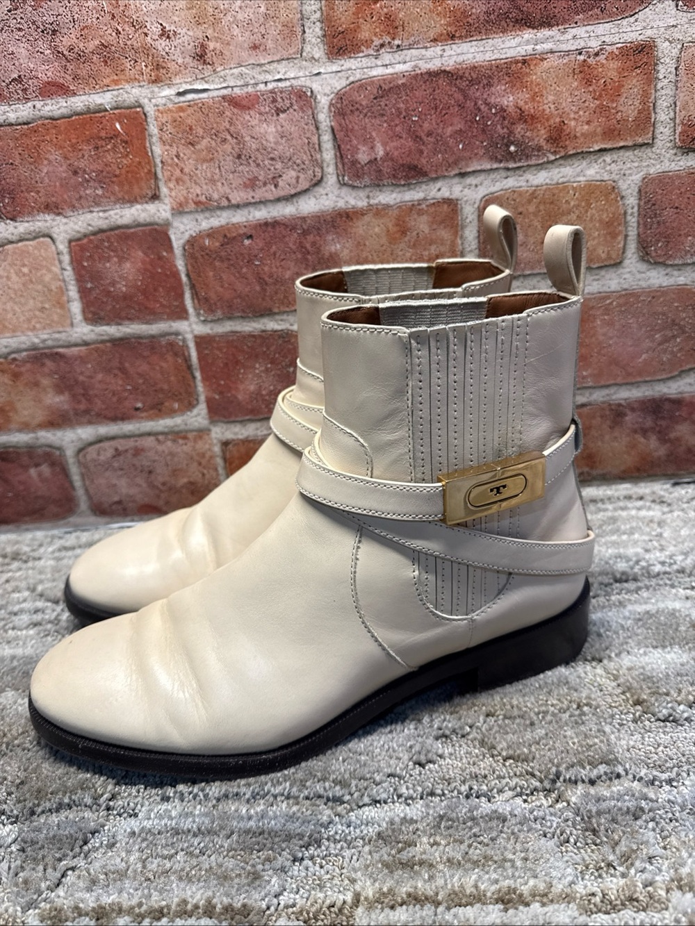 Tory Burch T Hardware Chelsea Boot Cream Leather Buckle Ankle Booties Wo’s 9.5